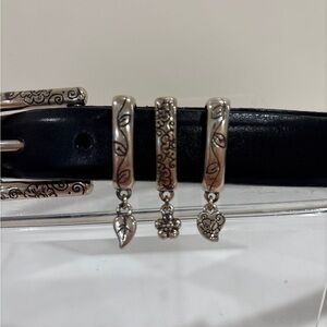 Brighton Genuine Leather
Black Belt with Silver Detail
XL 36”